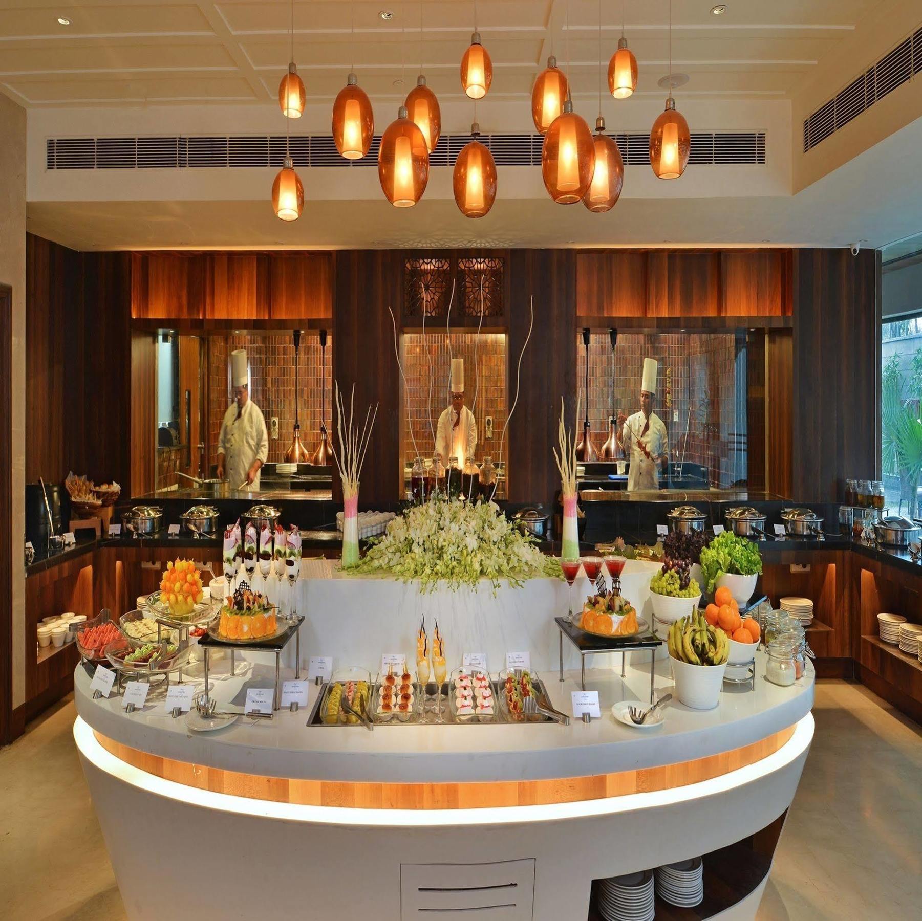 Grand Mercure Agra - An Accor Brand Esterno foto